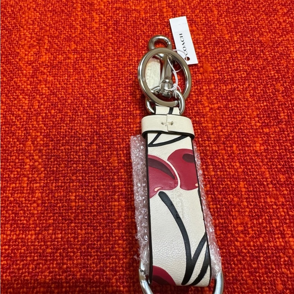 ❤️❤️❤️Authentic Coach Cherry bag charm ❤️❤️❤️ - Picture 9 of 11